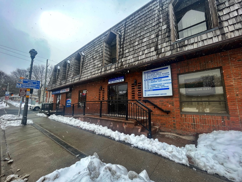 #203-323 Wilson St E.